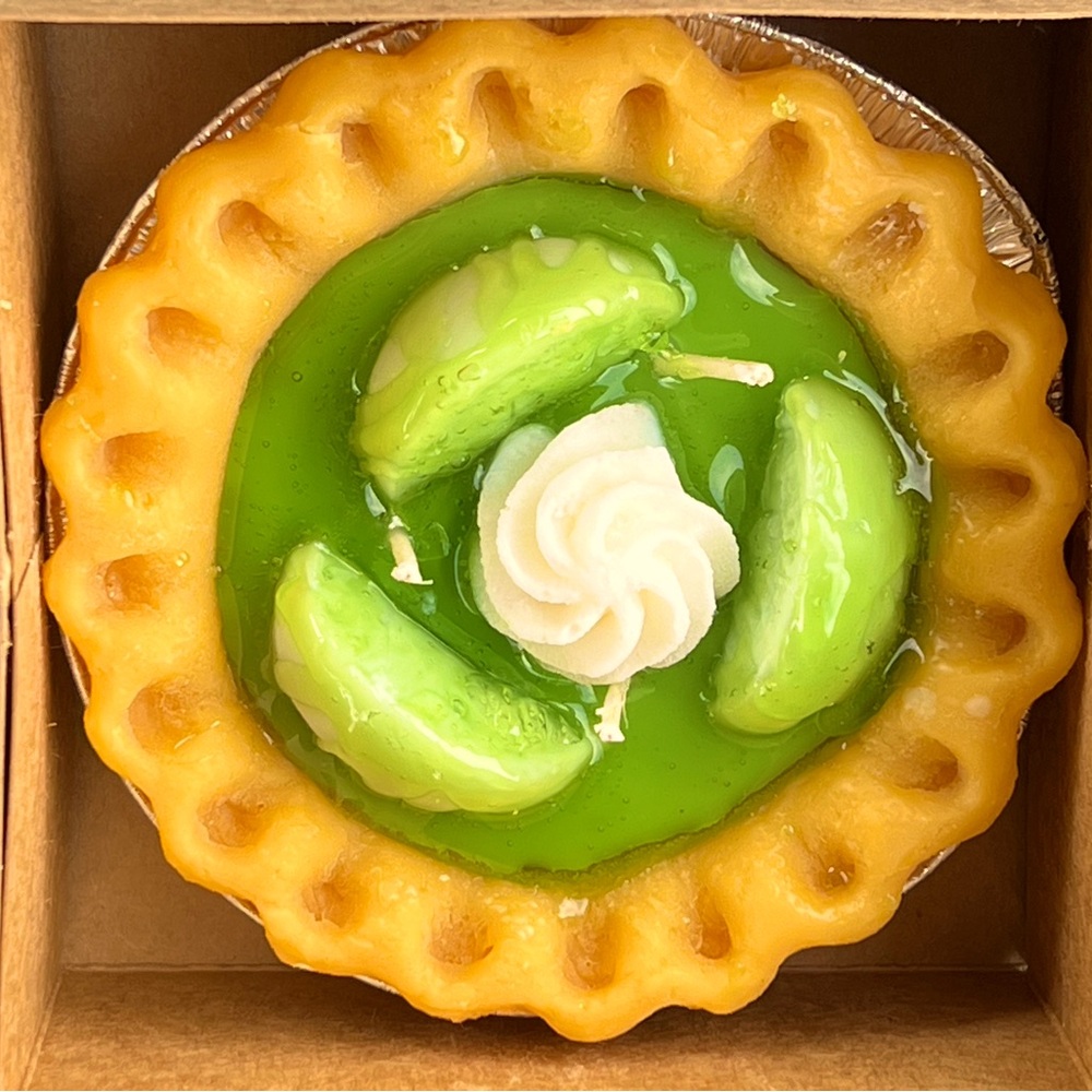 Dessert candles that resembles and smells like a real pie.